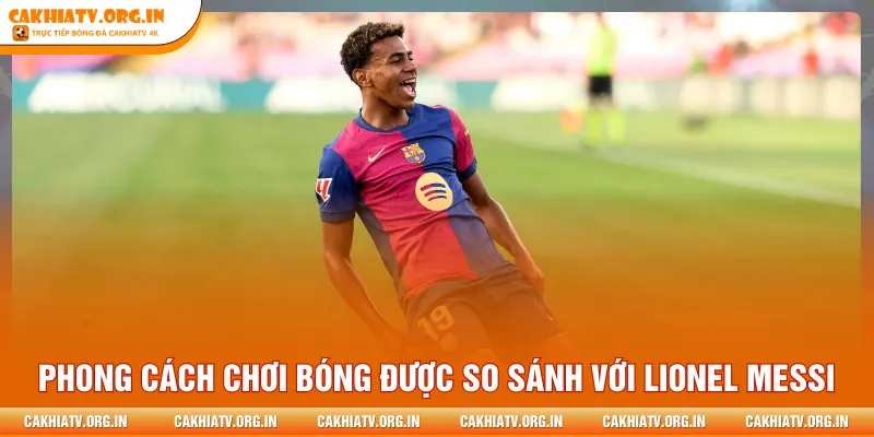 Phong cách chơi bóng được so sánh với Lionel Messi